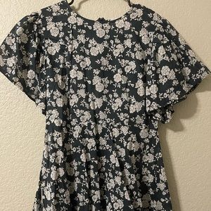 ACACIA NWT Rue Dress in Blossom Size MEDIUM